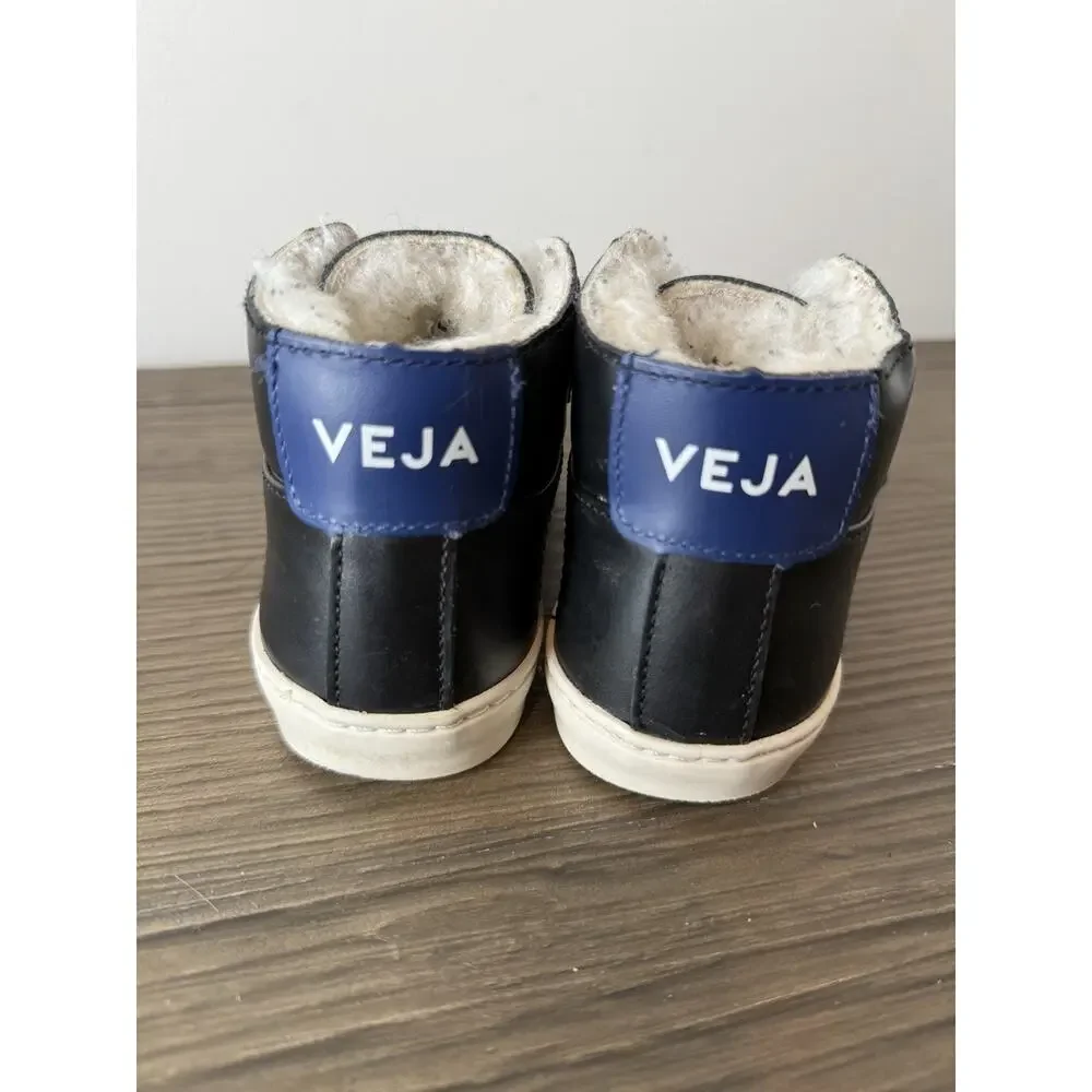 Veja small toddler